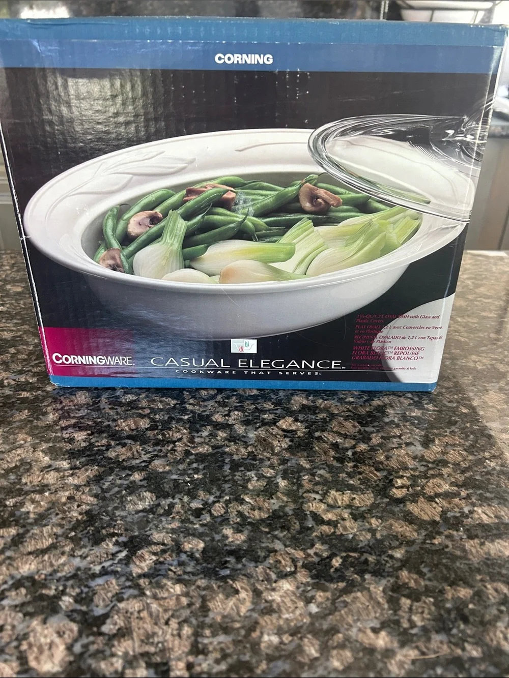 CORNING WARE CASUAL ELEGANCE IVAL LIDDED GLADS DISH & RUBBER LID 1.25 QT NWT